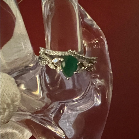 ( 0440) Elegant 925 Stirling Silver and Green Tourmaline Stone Ring size 9 - Picture 3 of 4